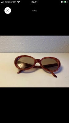 Solbriller dame, Sprøde lækre Retro solbriller i smukt design

Brune damesolbriller sunglasses brun 