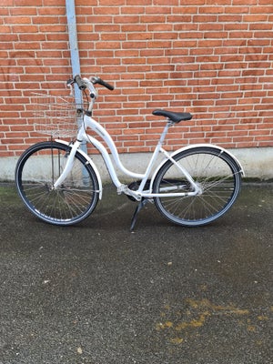 Damecykel,  Winther, 52 cm stel, 7 gear, Sælger denne damecykel 
Cyklen har ingen fejl og kører ret 