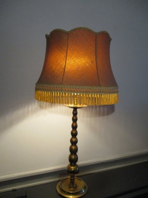 Lampe, Gør et supergodt køb: Flot og gedigen, antik engelsk messinglampe fra ca. 1850 sælges.

Lampe