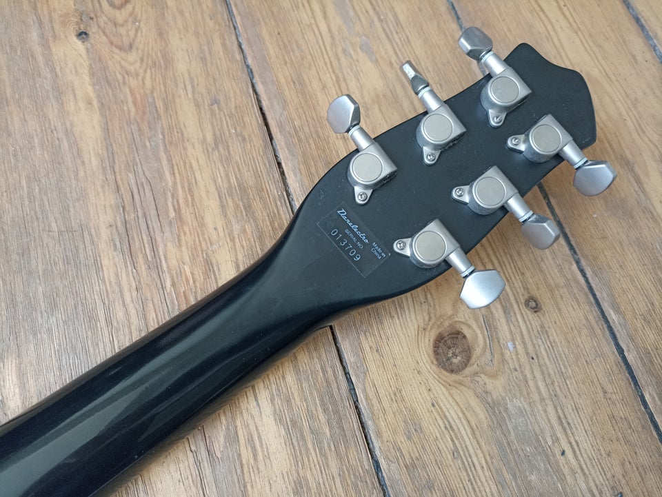 Elguitar, Danelectro Dano Pro