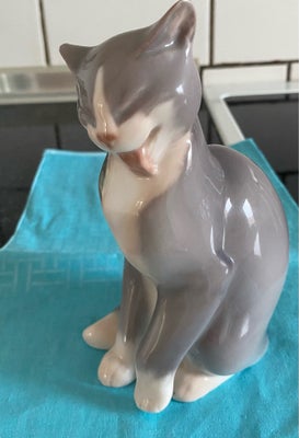 Porcelæn, Figur, B&G, Bing&Grøndal kat. Mangler en splint på set ene øre. Billede 2. Sælges derfor b