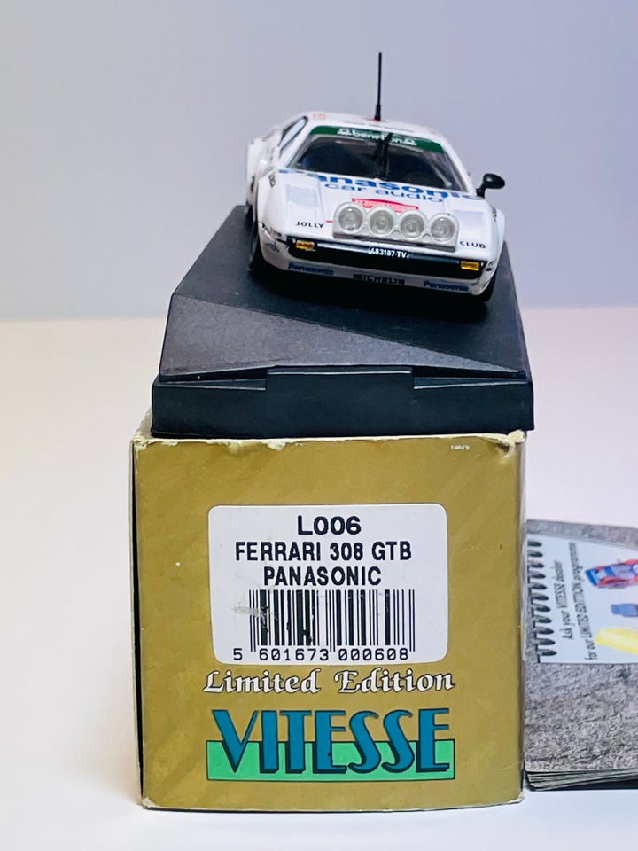 Modelbil, Vitesse Ferrari 308 GTB Panasonic, skala 1:43