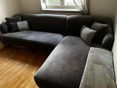 Hjørnesofa, velour, 4 pers., Flot blå/grå sofa str 270x160. Puder kommer med. 
Har en lille smule de