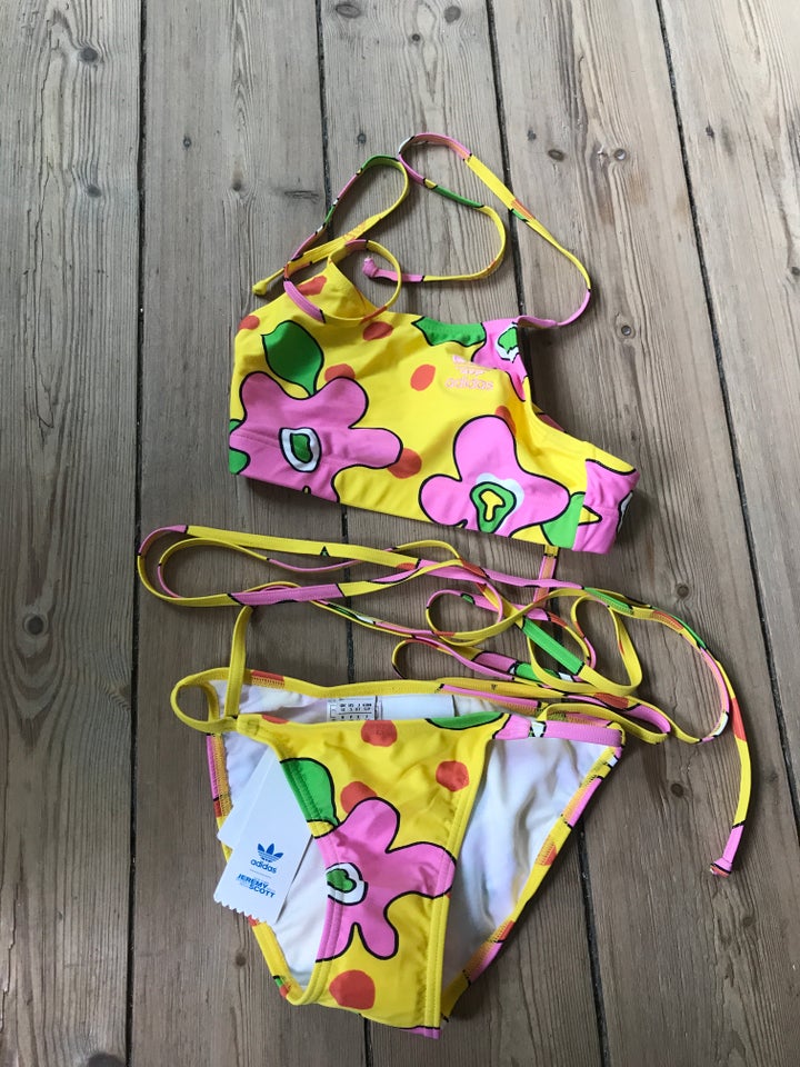 Badetoj Bikini Adidas Jeremy Scott dba Kob og Salg af Nyt og Brugt