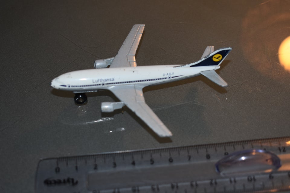 Fly Airbus A-300 B, Matchbox SB28