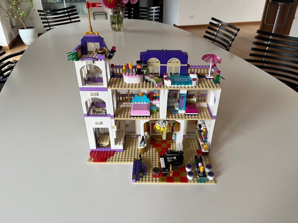 Lego Friends, Heartlake Grand Hotel, 41101