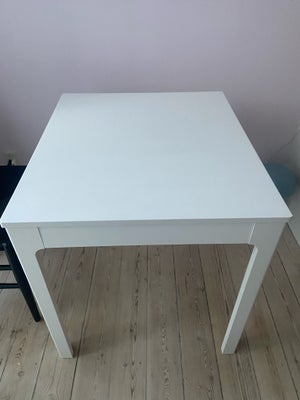 Spisebord, Ikea , b: 70 l: 80, Spise bord 
L:80 / 120 B:70
Se billede med præcise mål
Der er to små 