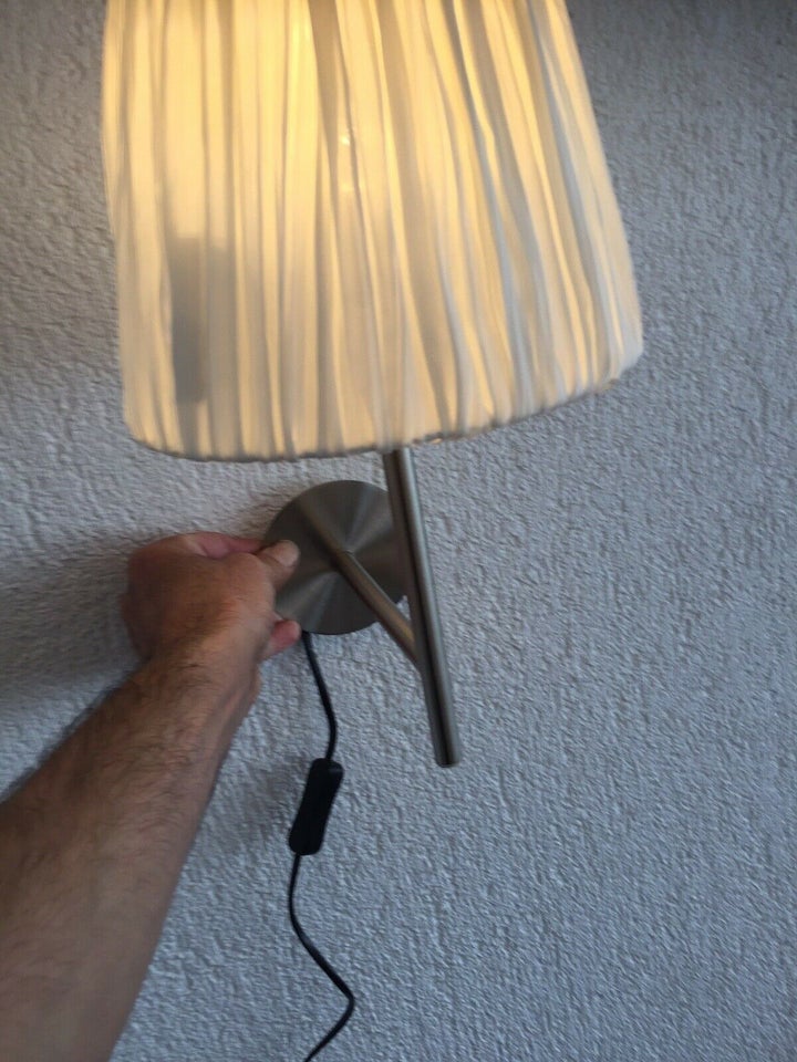 Væglampe, Hensat IKEA