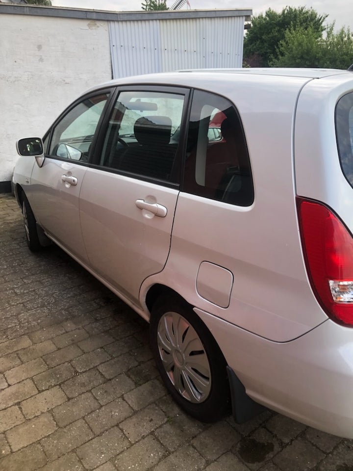 Suzuki Liana, 1,3, Benzin