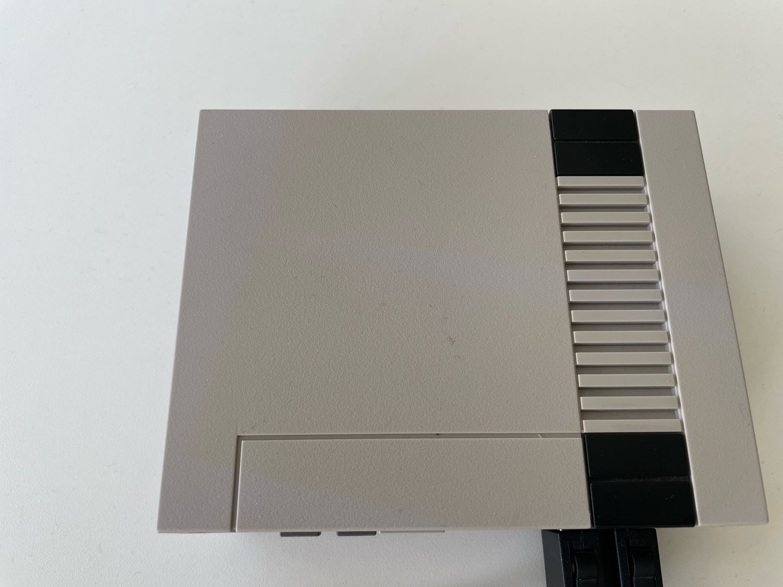 Nintendo NES, Mini, God