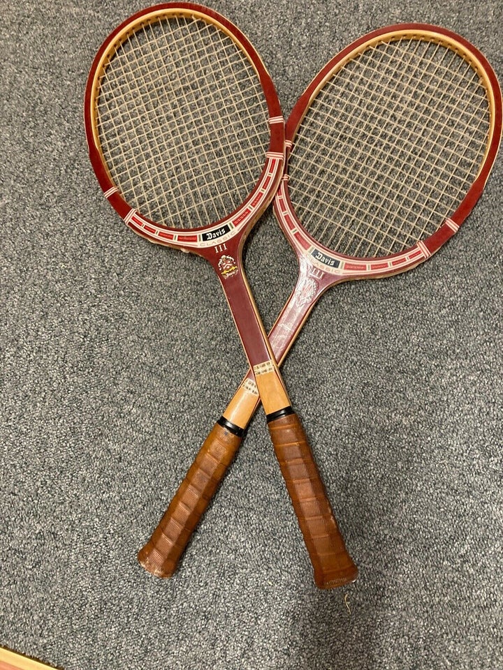 Tennisketsjer, Træ, 80 år gl.