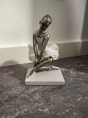 Skulptur, Fin ballerina skulptur. Kan desværre ikke få prismærket helt af, hvilket også afspejler pr