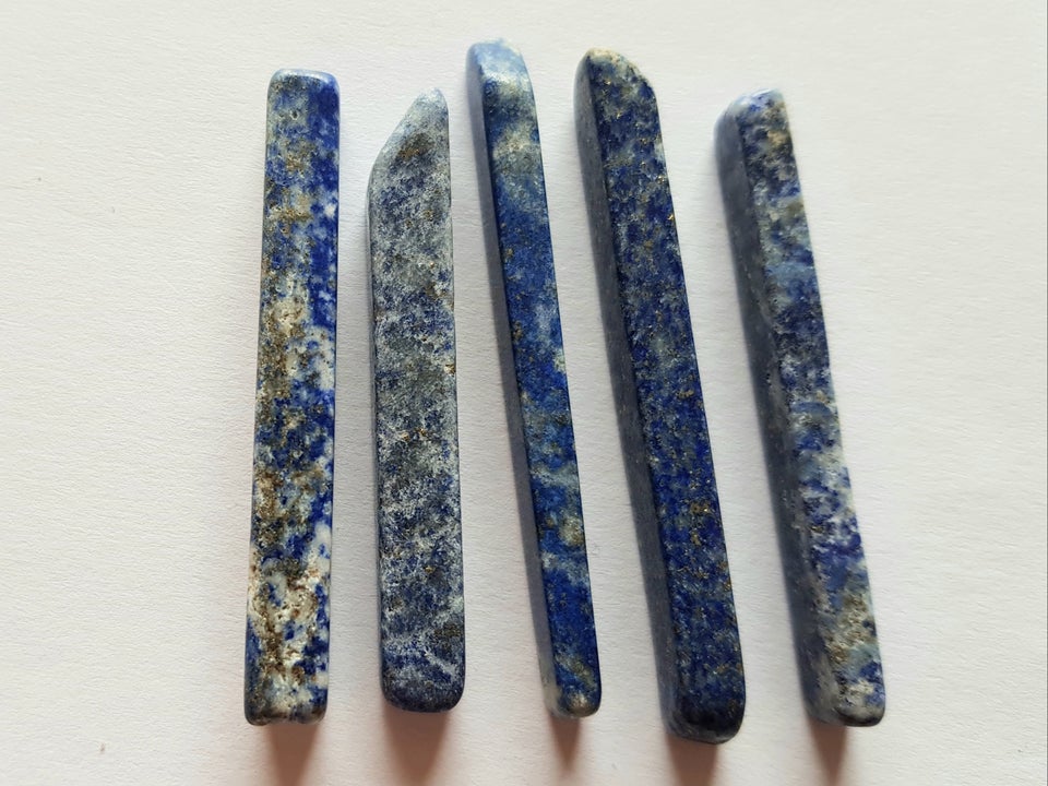 Smykker og sten, Portion C med 5 stykker Lapis Lazuli pyrit