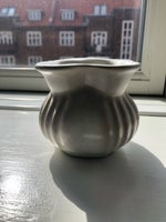 Vase, Bode Willumsen