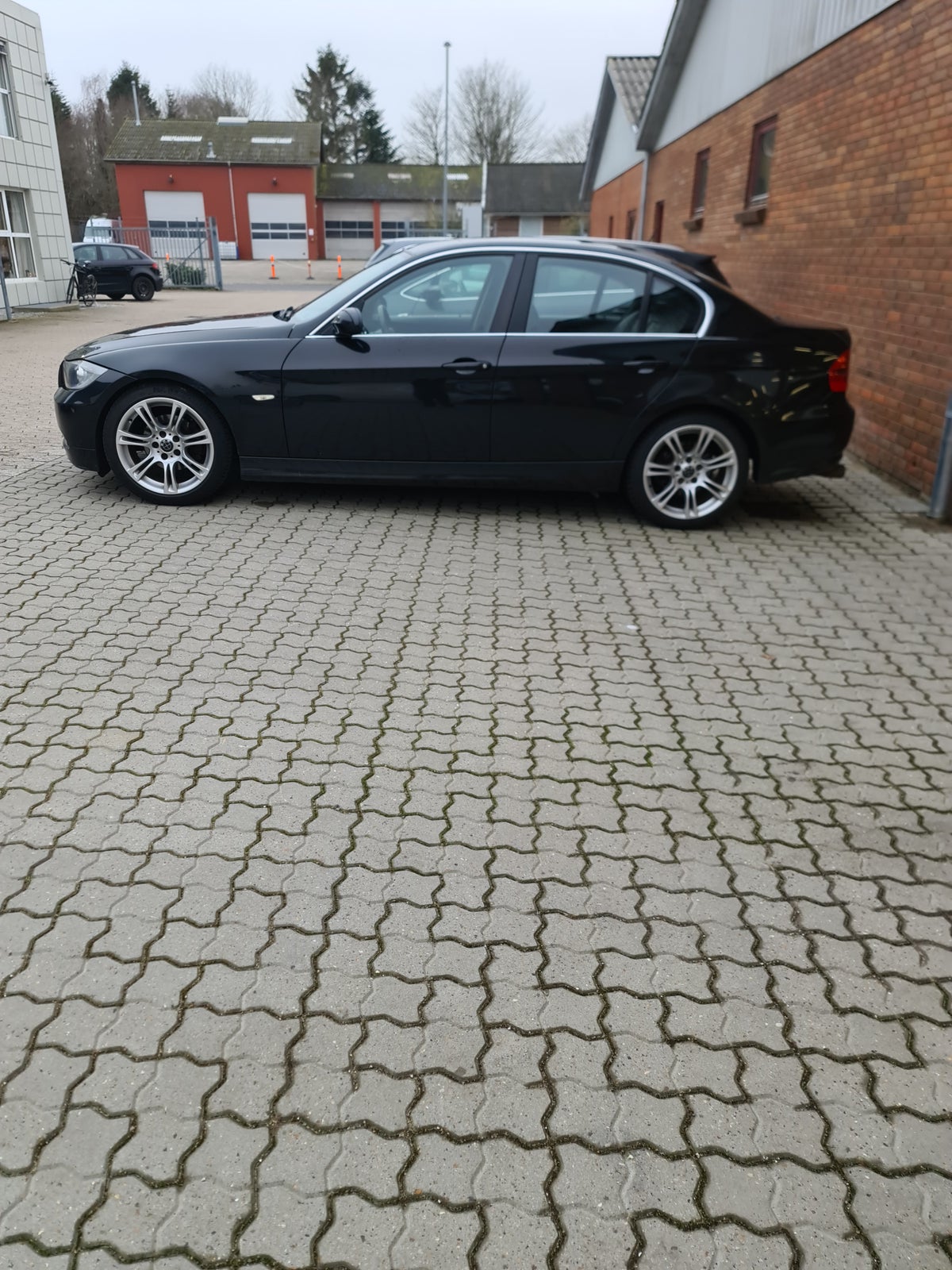 BMW 325i, 2,5, Benzin