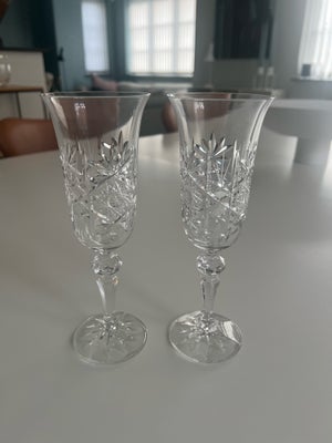Glas, Champagne glas, Smukke champagne glas.
Har 11 stk
160 kr pr glas 