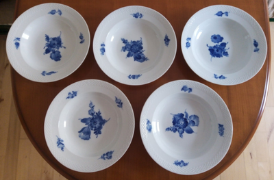Porcelæn, Dyb tallerken suppe tallerken, Royal Copenhagen Blå Blomst, Pæne og velholdte tallerkener.