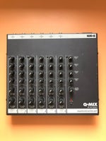 Matrix mixer , Mackie Q-mix