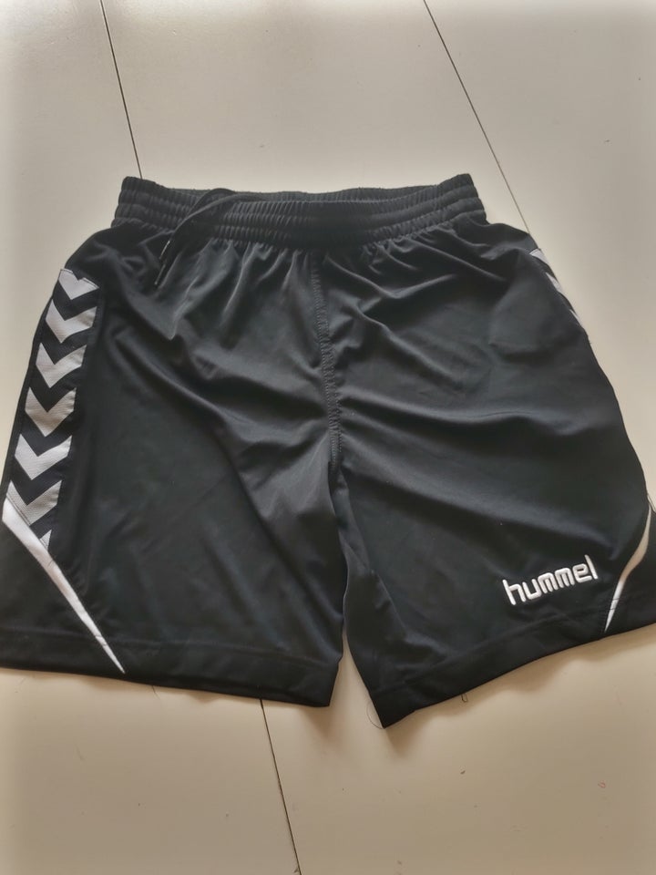 Shorts, Hummel, str. 29