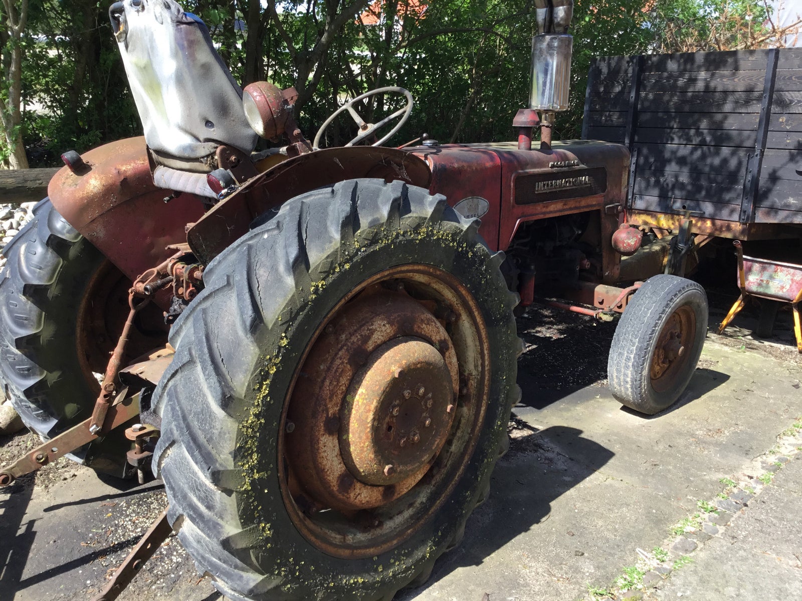Traktor, B 414