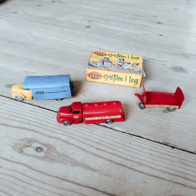 Legetøj, Lego modelbil og gammel æske, 1. stk gamle lego Bedford transportere samt 1 stk. lego Esso 