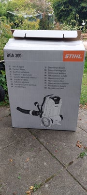 Løvblæser, Stihl, STIHL BGA 300

OBS batteri skal købes separat og følger ikke med 

Fejlkøb
Den er 