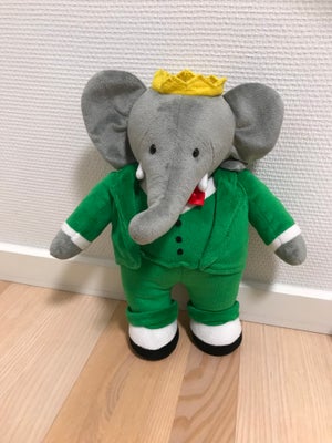 Barbar bamse, Yottoy, Sød Barbar bamse fra Yottoy.
Bamsen måler ca 30 cm. 
Bamsen er dejlig blød, og