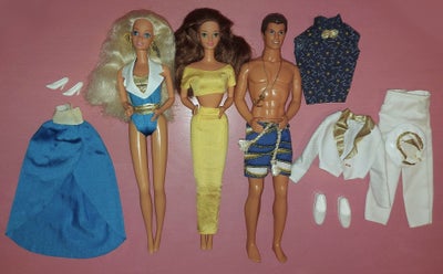 Barbie, Retro Sea Holiday Barbie Midge & Ken dukker, De er i brugt ren stand. :)

Tjek også mine and