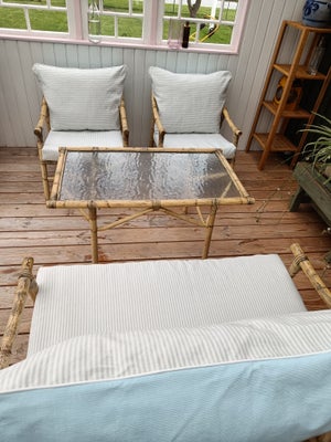 Vintage bambus møbler, Solidt og delikat charmerende og patineret, restaureret retro bambus møbelsæt