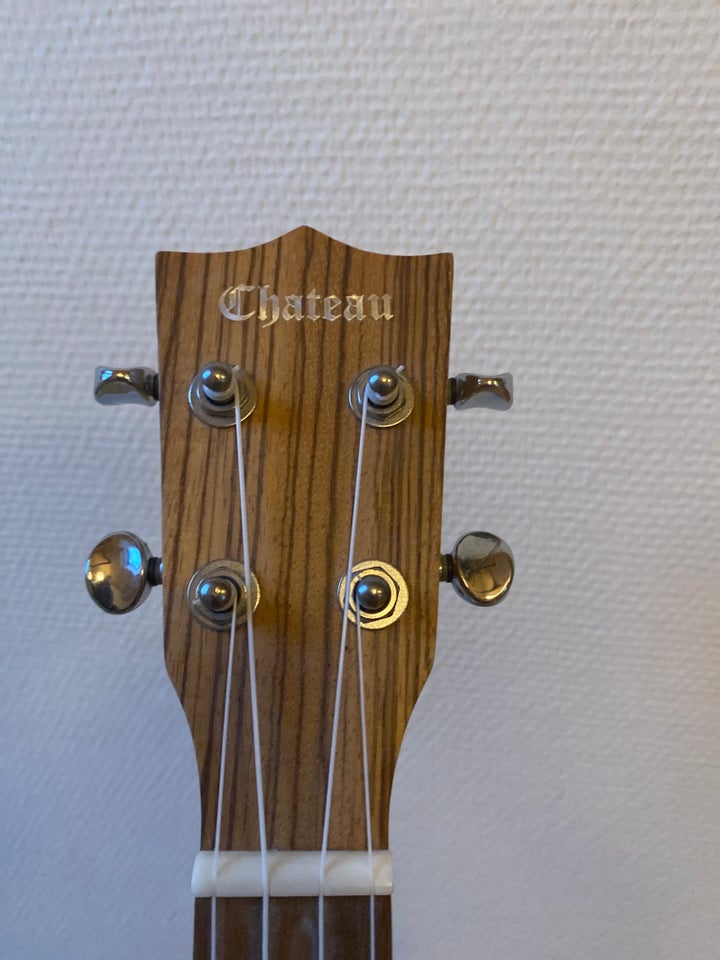 Ukulele, Chateau C08-u2100z