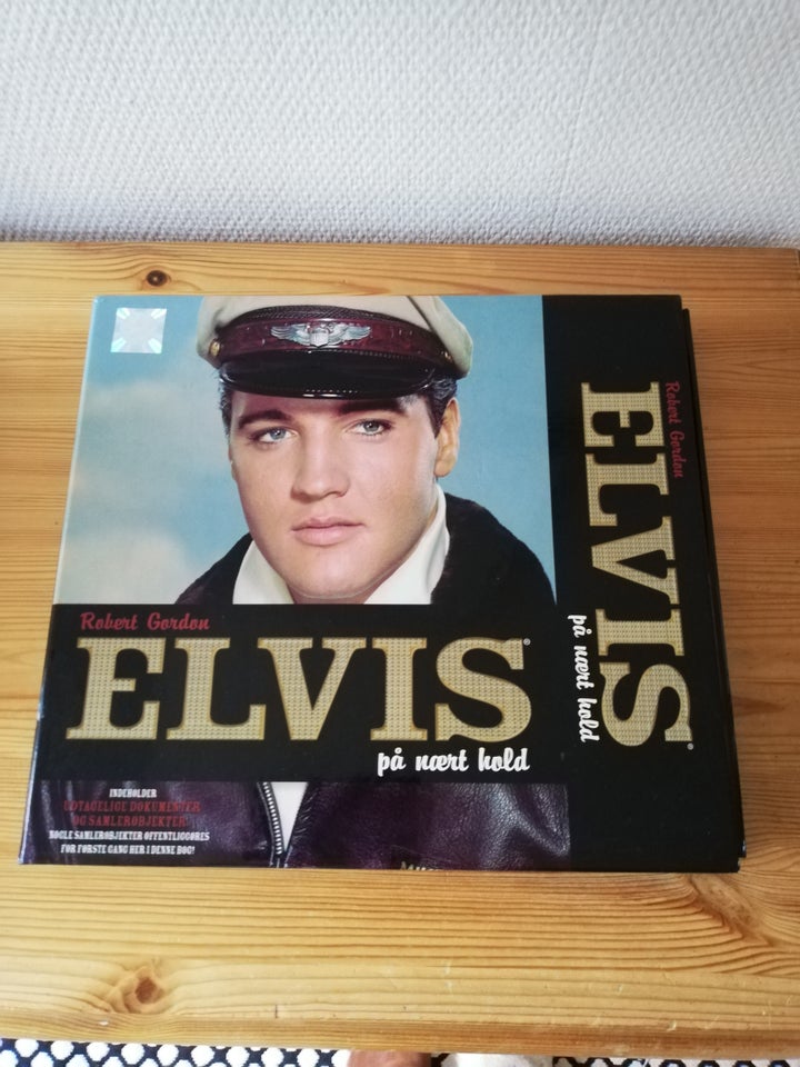 LP, Elvis Presley, Elvis på nært hold