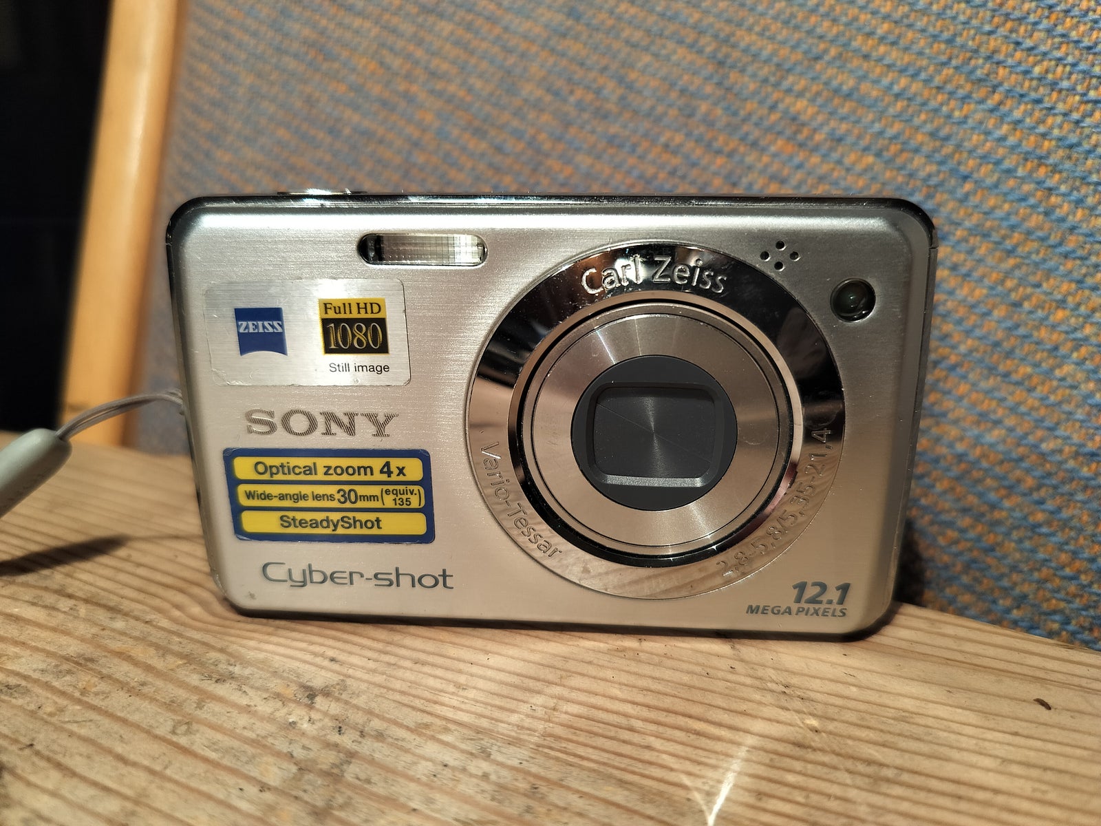 Sony, DSC-W210, 12.1 megapixels