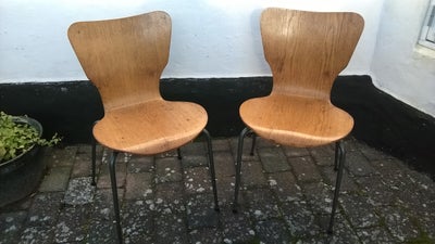 Spisebordsstol, Retro , Skolestol, Vintage

2 Stk. Skønne Gl. Retro Stole
Danish Design
MH Stålmøble