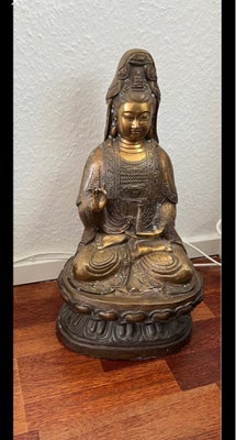 Messing, Buddha, Gammel Budha i massive messing pæn med mange detaljer 
3250kr 