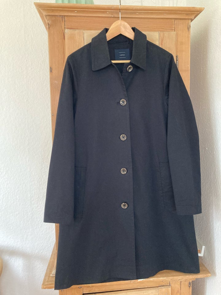 Trenchcoat, str. 36, Vakker