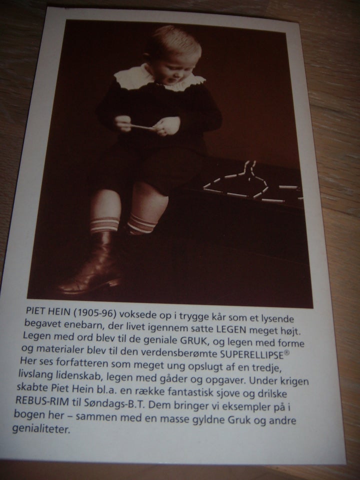 Lad os blive mennesker, Piet Hein, genre: digte