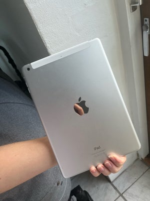 iPad Air, 32 GB, hvid, Defekt, iPad virker ikke, skal have nyt batteri. Kan købes på AliExpress til 