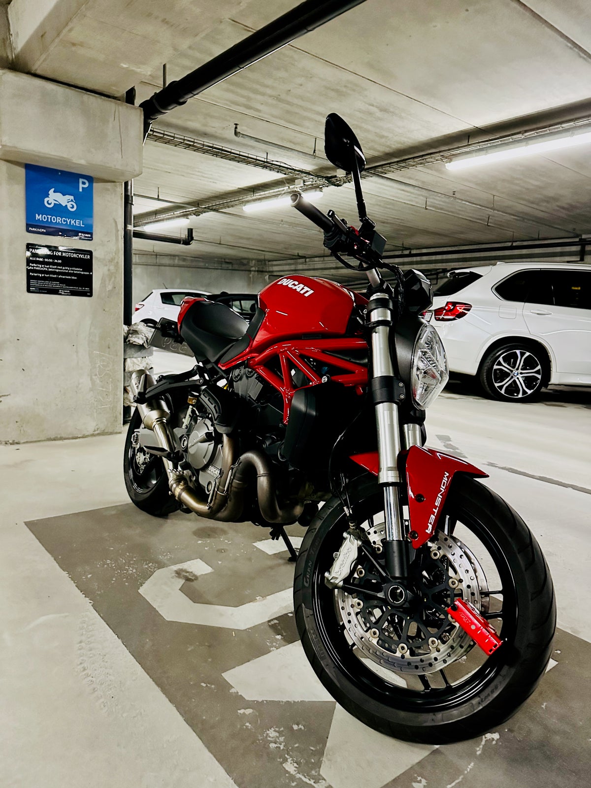 Ducati, Monster 821, 821 ccm