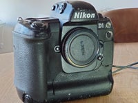 Nikon D1, 2,7 megapixels, God