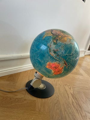 Anden bordlampe, Scan Globe  a/s, Globus vintage fra 70’erne. Lyset fungerer med trykknap. Bredde-og