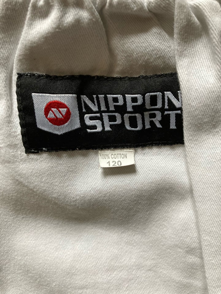 Karatedragt, Nippon sport, Nippon sport