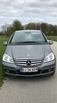 Mercedes A200, 2,0 CDi Avantgarde aut., Diesel, aut. 2012, km 121682, gråmetal, træk, klimaanlæg, ai