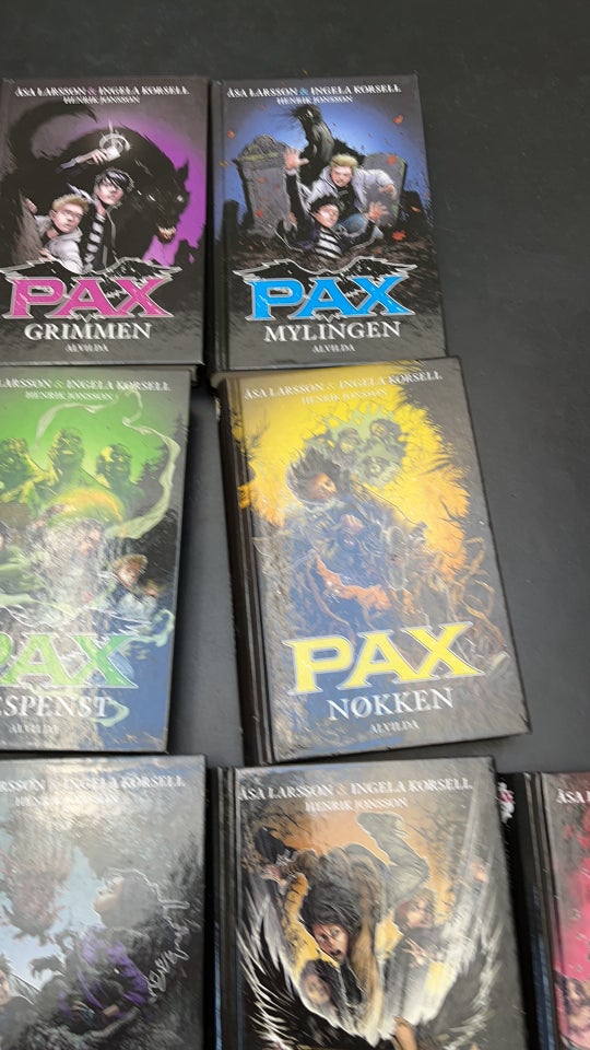 Pax serien, Åsa Larsson m. Flere