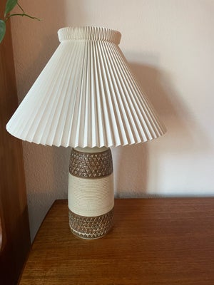 Arkitektlampe, Søholm Le Klint, Sælger denne store smukke Søholm med flot Le Klint skærm.
Virker som