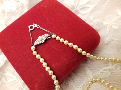 Halskæde, perler, Vintage perlekæde med sikkerhedslås og æske, Vintage,  perlekæde med køn lås og si