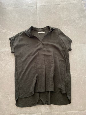 Bluse, Inwear, str. 42, Armygrøn, Ubrugt, Ny! Flot armygrøn farve skjorte med korte ærmer, aldrig br