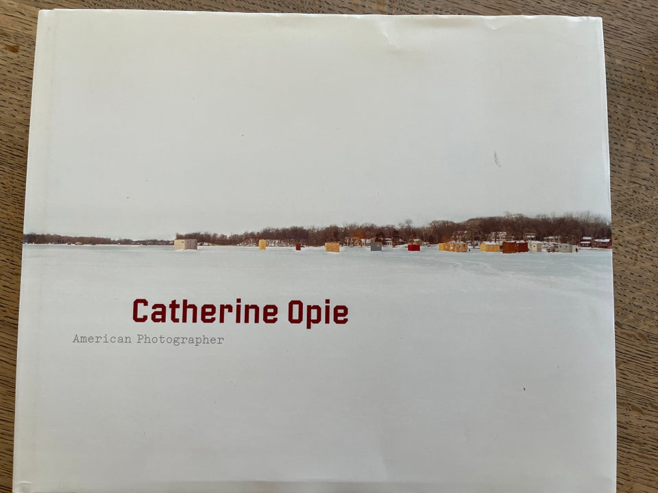 American Photographer , Catherine Opie , emne: film og foto