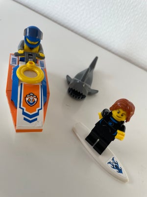 Lego City, 60011, Lego CIty surfer og vandscooter 60011

vi tynder lidt ud i samlingen - her et supe
