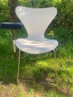 Arne Jacobsen, stol, 7’er