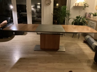 Spisebord, Fra boconcept, Kvalitetsbord med virkelig godt udtræk 
. 183 cm uden plader . 283 cm med 